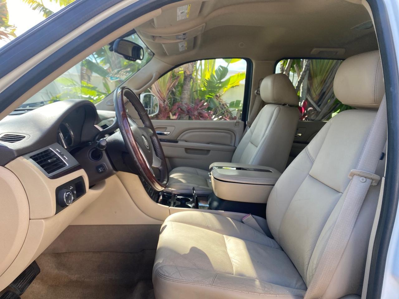 2011 Cadillac Escalade EXT AWD PEARL 1 OWNER Pompano Beach FL