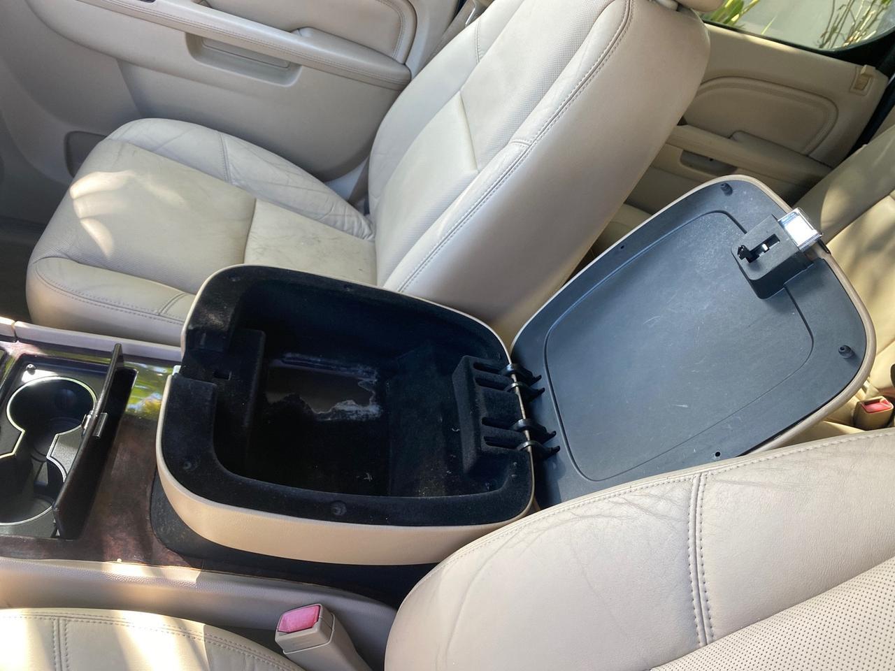 2011 Cadillac Escalade EXT AWD PEARL 1 OWNER Pompano Beach FL