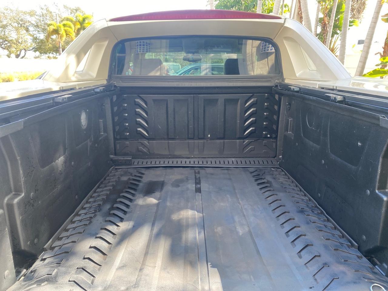 2011 Cadillac Escalade EXT AWD PEARL 1 OWNER Pompano Beach FL