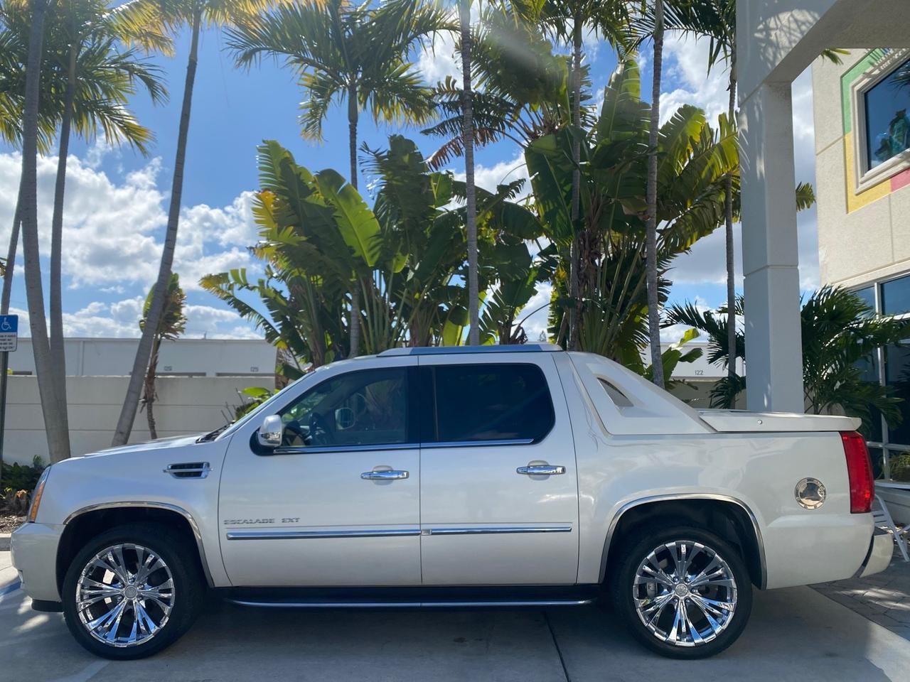 2011 Cadillac Escalade EXT AWD PEARL 1 OWNER Pompano Beach FL