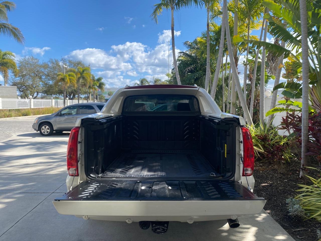 2011 Cadillac Escalade EXT AWD PEARL 1 OWNER Pompano Beach FL