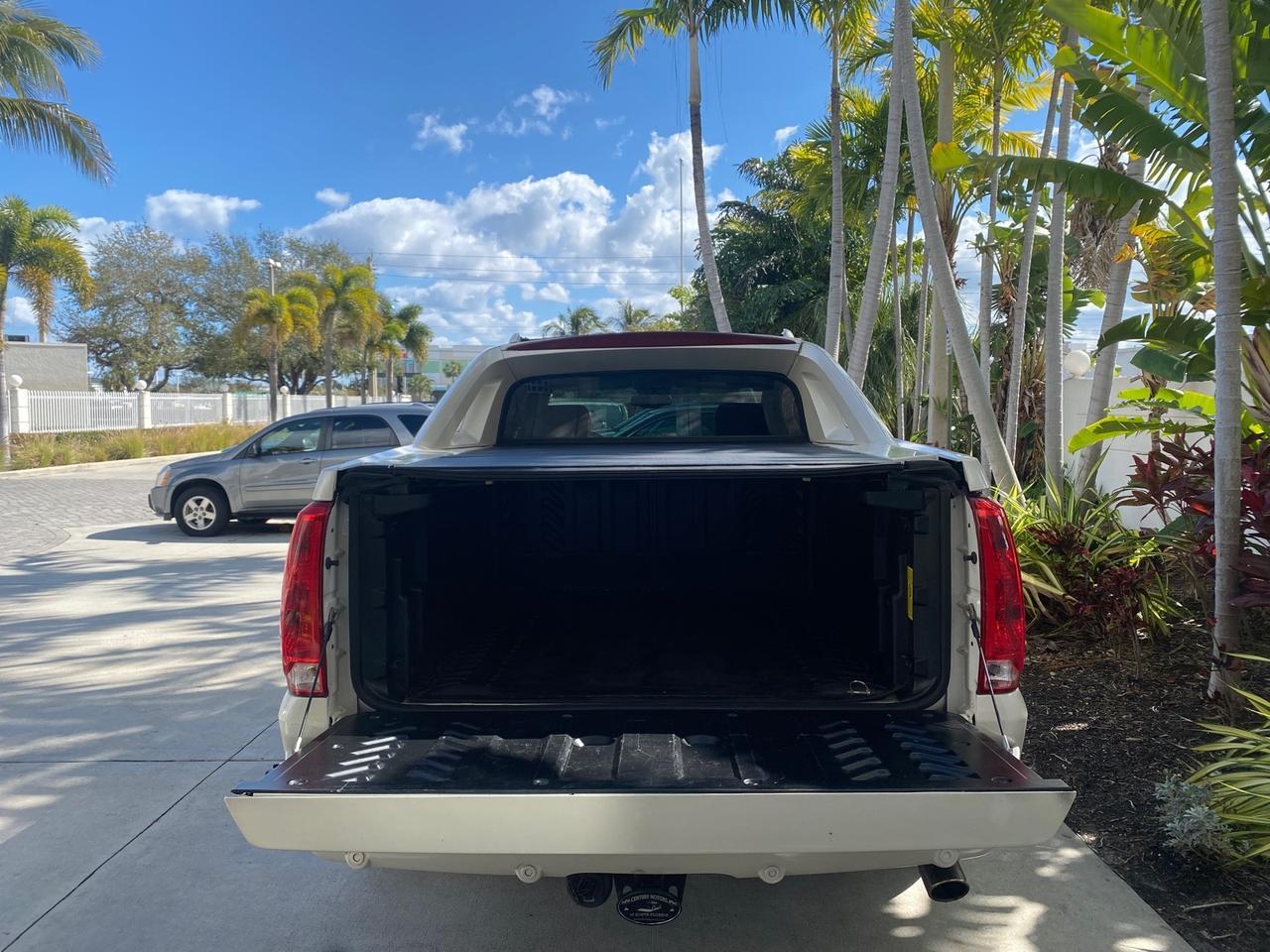 2011 Cadillac Escalade EXT AWD PEARL 1 OWNER Pompano Beach FL