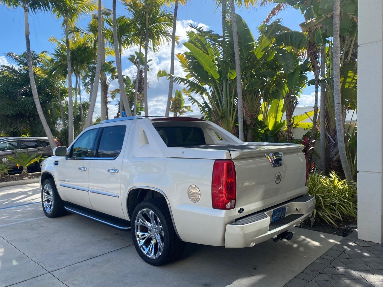 2011 Cadillac Escalade EXT AWD PEARL 1 OWNER Pompano Beach FL