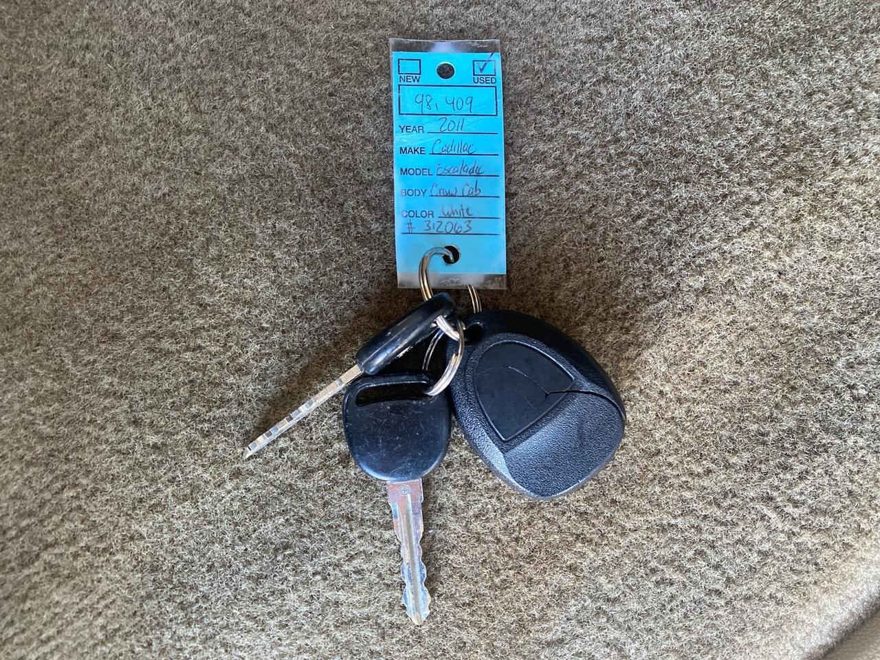 2011 Cadillac Escalade EXT PU AWD PEARL 1 OWNER Pompano Beach FL