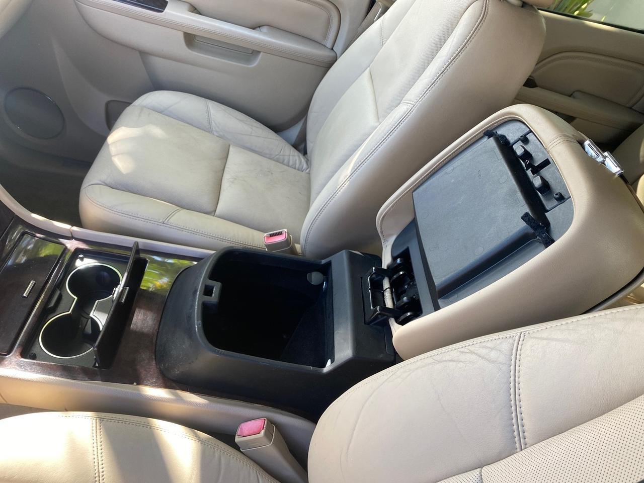 2011 Cadillac Escalade EXT PU AWD PEARL 1 OWNER Pompano Beach FL