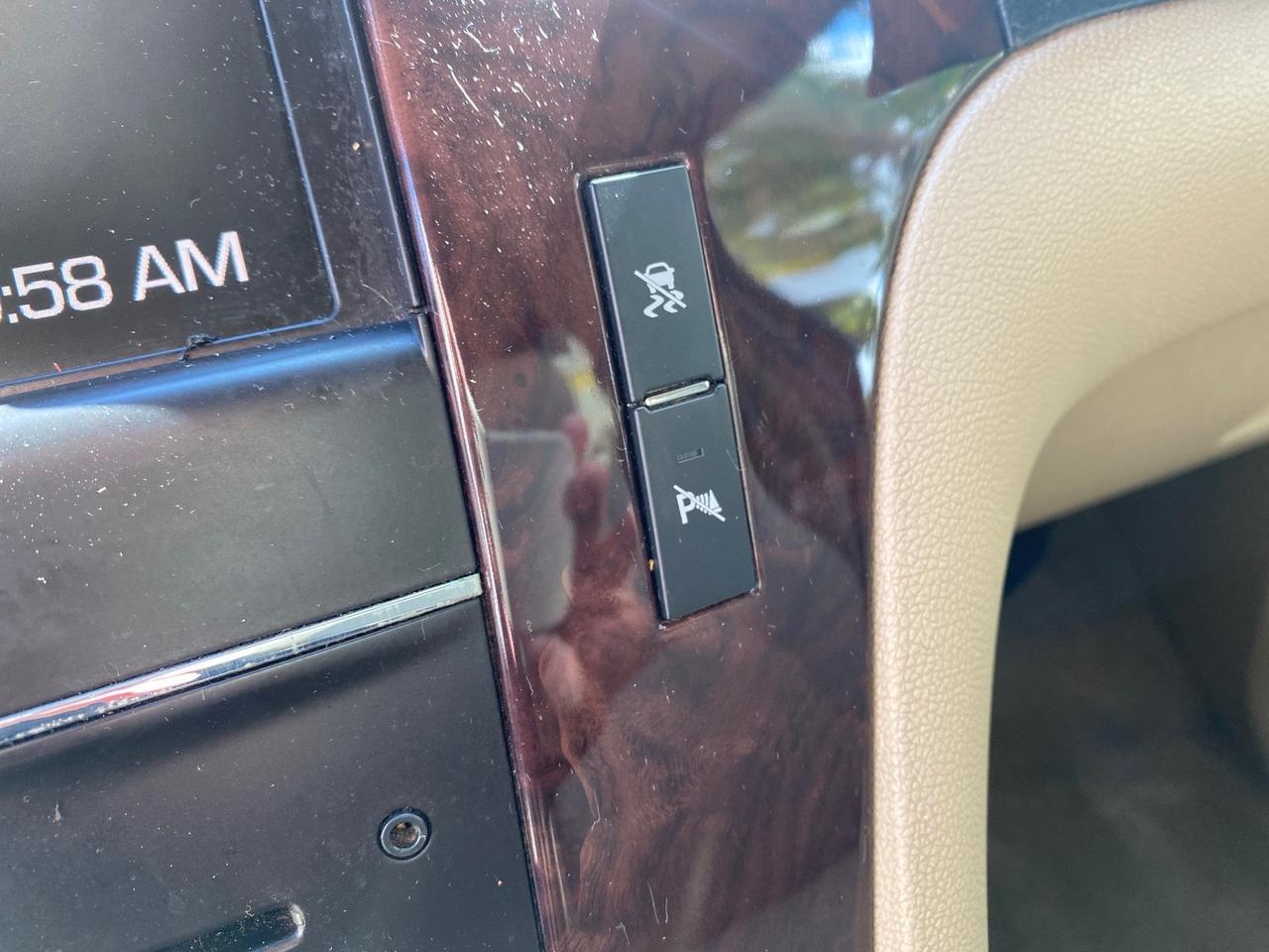 2011 Cadillac Escalade EXT PU AWD PEARL 1 OWNER Pompano Beach FL