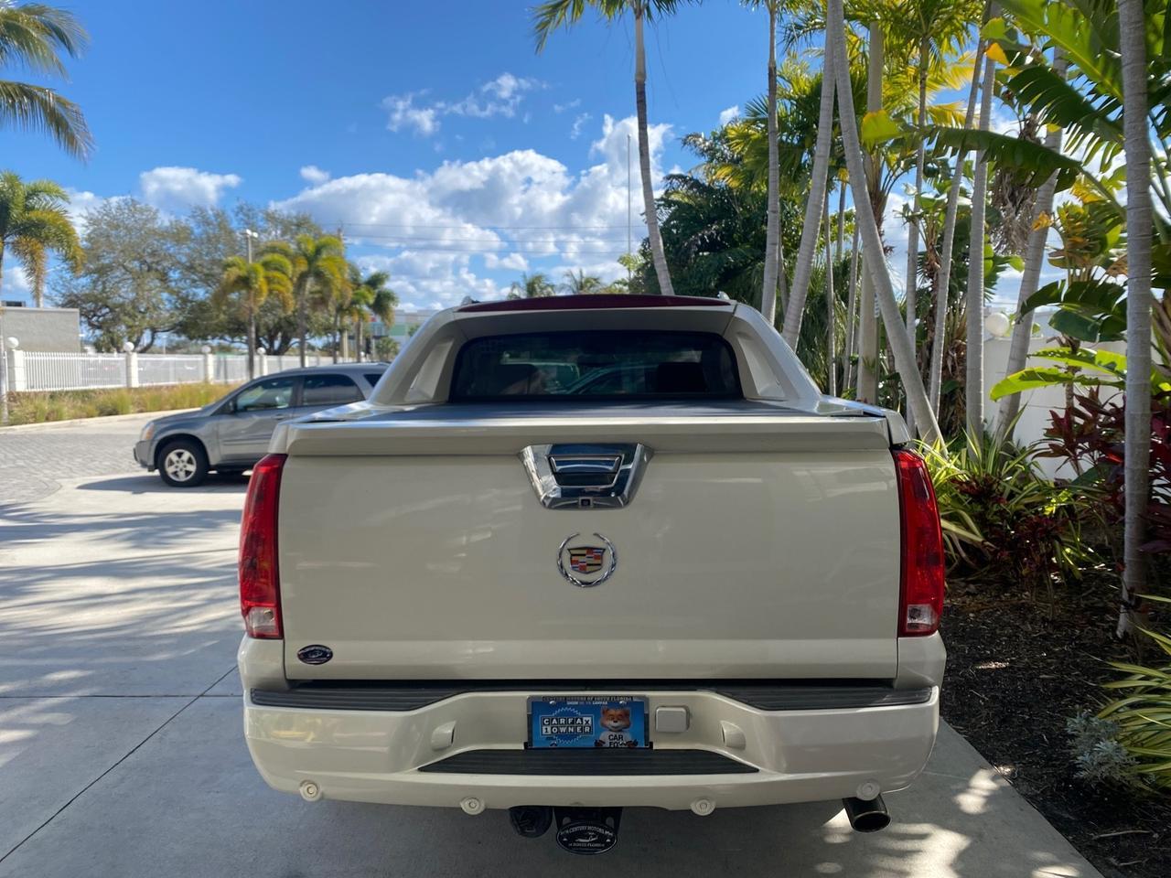 2011 Cadillac Escalade EXT PU AWD PEARL 1 OWNER Pompano Beach FL