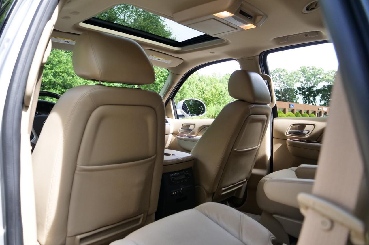 2011 Cadillac Escalade Luxury AWD / Rear Entertainment / FFV / 6.2L V8! Lincolnton NC