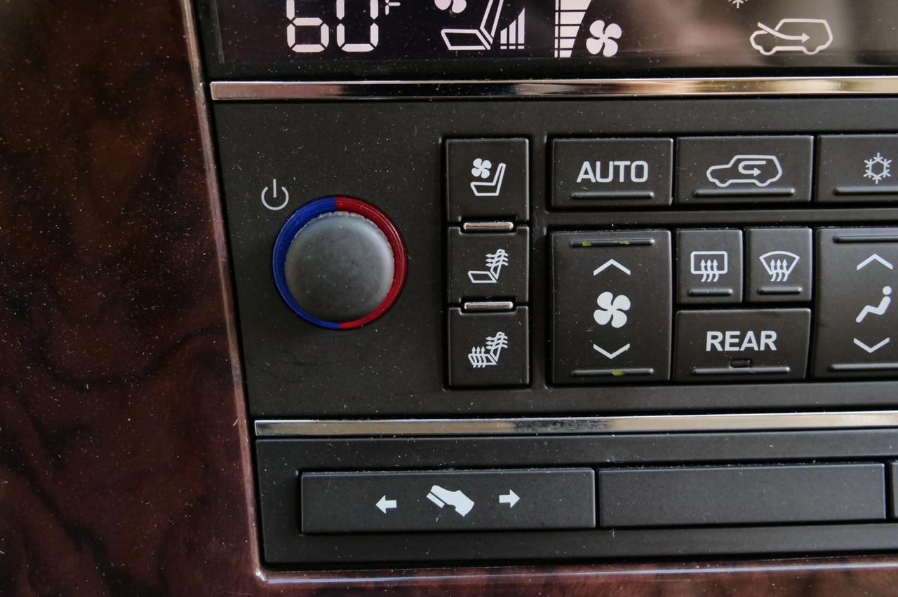 2011 Cadillac Escalade Luxury AWD / Rear Entertainment / FFV / 6.2L V8! Lincolnton NC