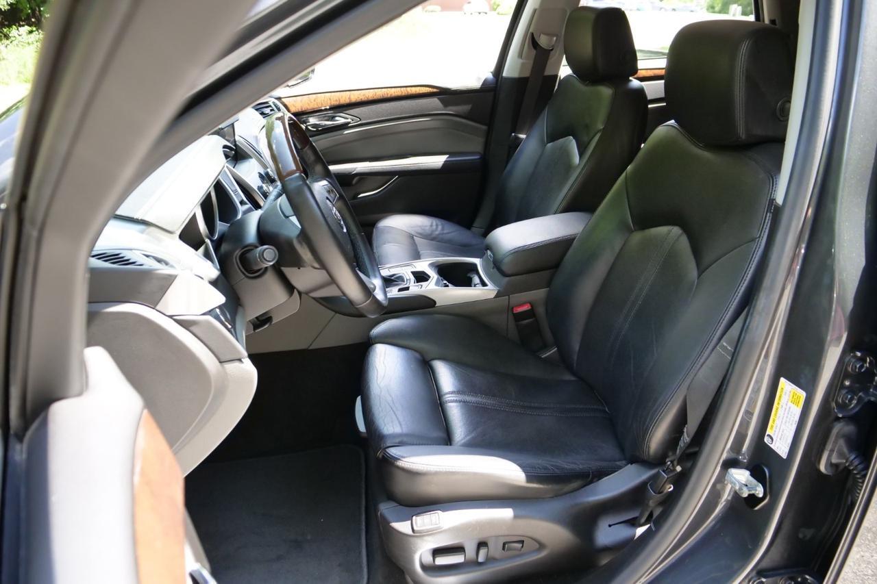 2011 Cadillac SRX Luxury Collection / Navigation / Heated Seats! Lincolnton NC