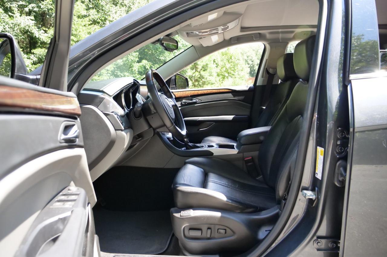 2011 Cadillac SRX Luxury Collection / Navigation / Heated Seats! Lincolnton NC