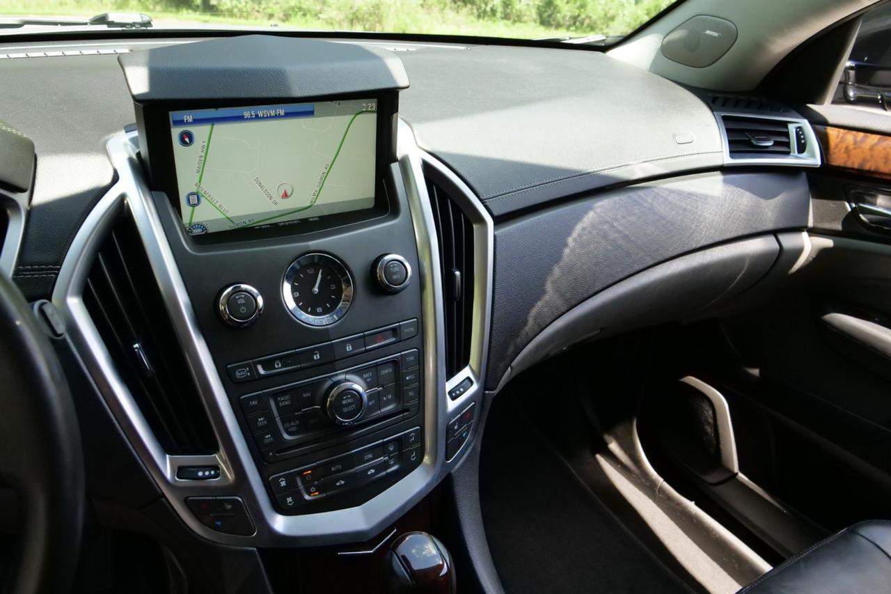 2011 Cadillac SRX Luxury Collection / Navigation / Heated Seats! Lincolnton NC
