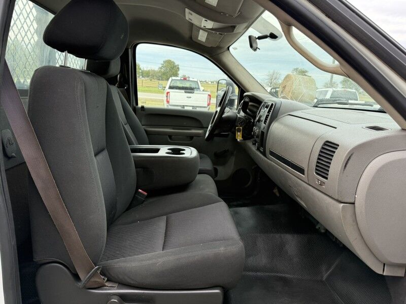 2011 Chevrolet 3500HD DRW Flatbed 13k exempt mi WT Collinsville OK