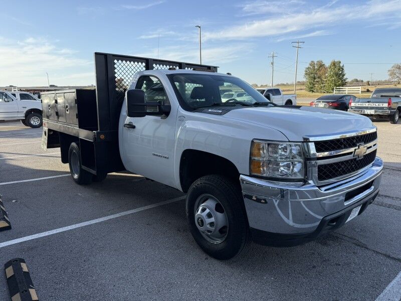 2011 Chevrolet 3500HD DRW Flatbed 13k exempt mi WT Collinsville OK