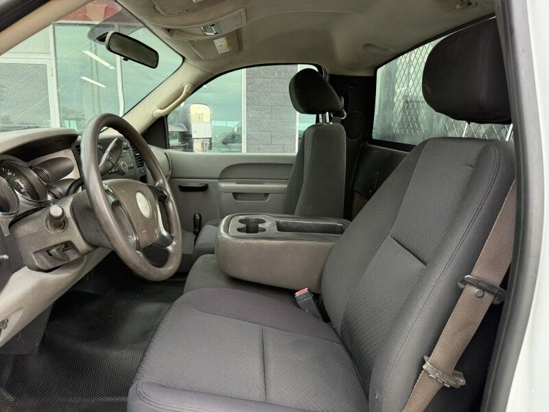 2011 Chevrolet 3500HD DRW Flatbed 13k exempt mi's WT Collinsville OK