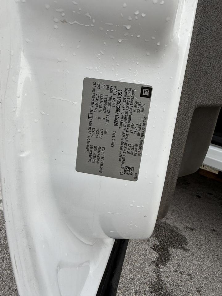 2011 Chevrolet 3500HD DRW Flatbed 13k exempt mi's WT Collinsville OK