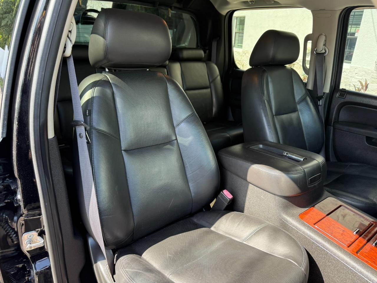 2011 Chevrolet Avalanche 4WD Crew Cab LTZ Jacksonville FL