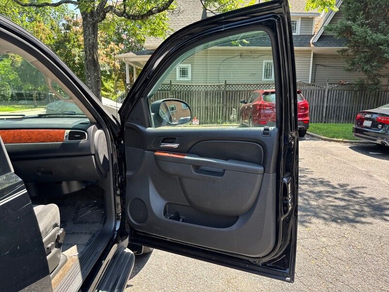 2011 Chevrolet Avalanche LS AWD/4WD w/ Convenience Package Arlington VA