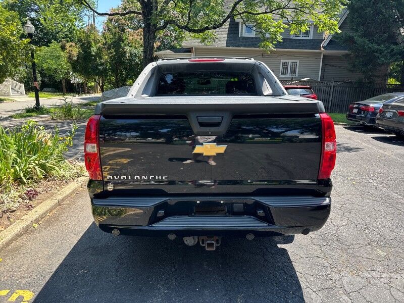 2011 Chevrolet Avalanche LS AWD/4WD w/ Convenience Package Arlington VA