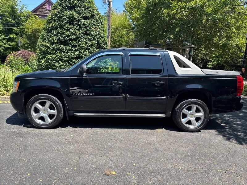 2011 Chevrolet Avalanche LS AWD/4WD w/ Convenience Package Arlington VA