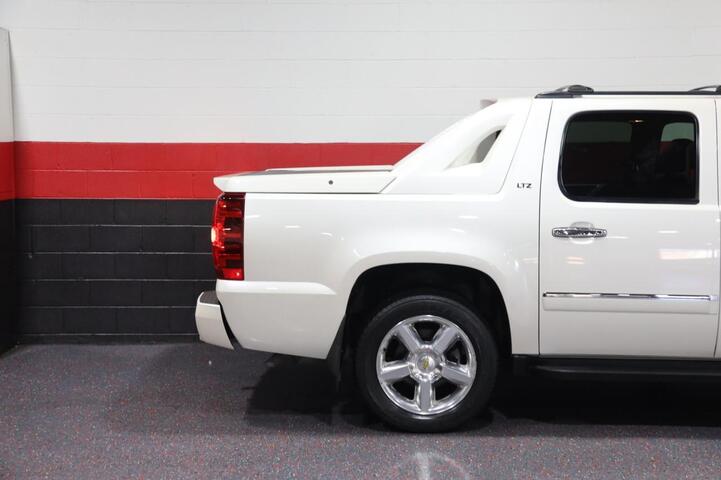 2011 Chevrolet Avalanche LTZ 4WD 4dr Truck Chicago IL