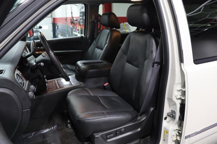 2011 Chevrolet Avalanche LTZ 4WD 4dr Truck Chicago IL