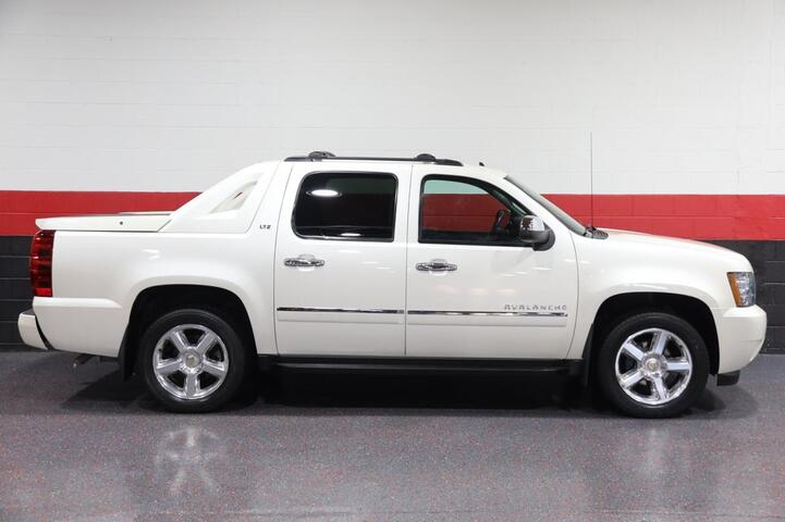 2011 Chevrolet Avalanche LTZ 4WD 4dr Truck Chicago IL