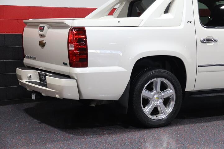 2011 Chevrolet Avalanche LTZ 4WD 4dr Truck Chicago IL