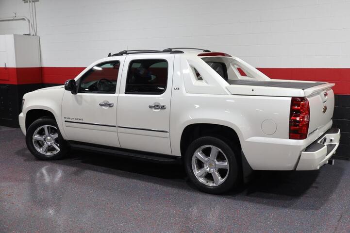 2011 Chevrolet Avalanche LTZ 4WD 4dr Truck Chicago IL