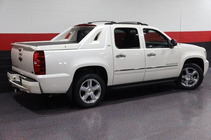 2011 Chevrolet Avalanche LTZ 4WD 4dr Truck Chicago IL