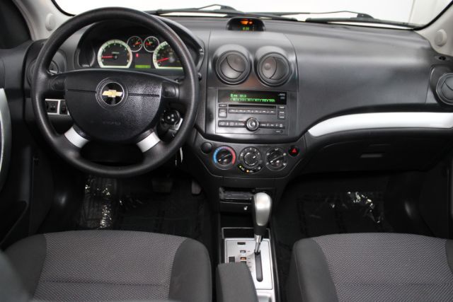 2011 Chevrolet Aveo 1LT