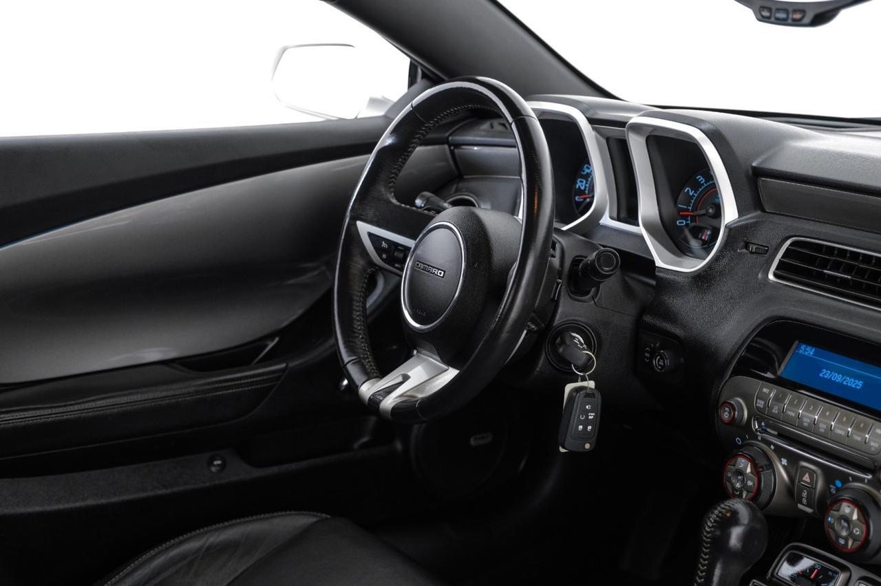 2011 Chevrolet Camaro 2SS AUTOMATIC HEADUP DISPLAY SUNROOF LEATHER HEATED SEATS BLUETOOTH BOSTON ACOUSTICS Carrollton TX