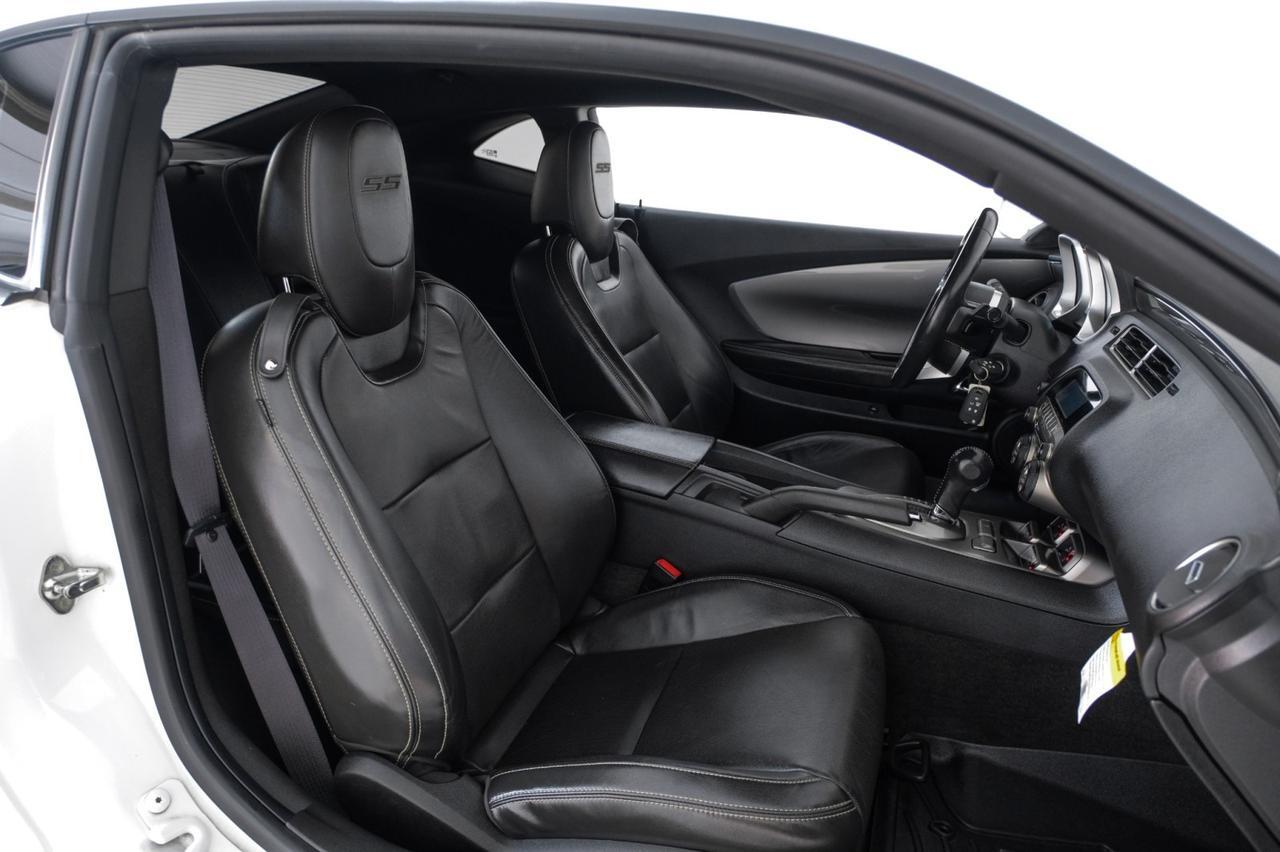 2011 Chevrolet Camaro 2SS AUTOMATIC HEADUP DISPLAY SUNROOF LEATHER HEATED SEATS BLUETOOTH BOSTON ACOUSTICS Carrollton TX