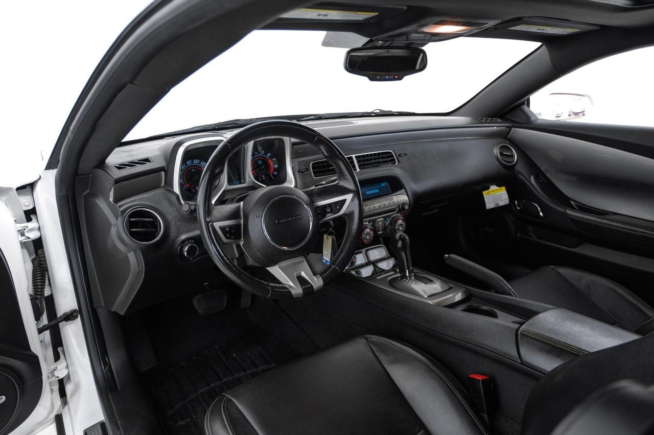 2011 Chevrolet Camaro 2SS AUTOMATIC HEADUP DISPLAY SUNROOF LEATHER HEATED SEATS BLUETOOTH BOSTON ACOUSTICS Carrollton TX