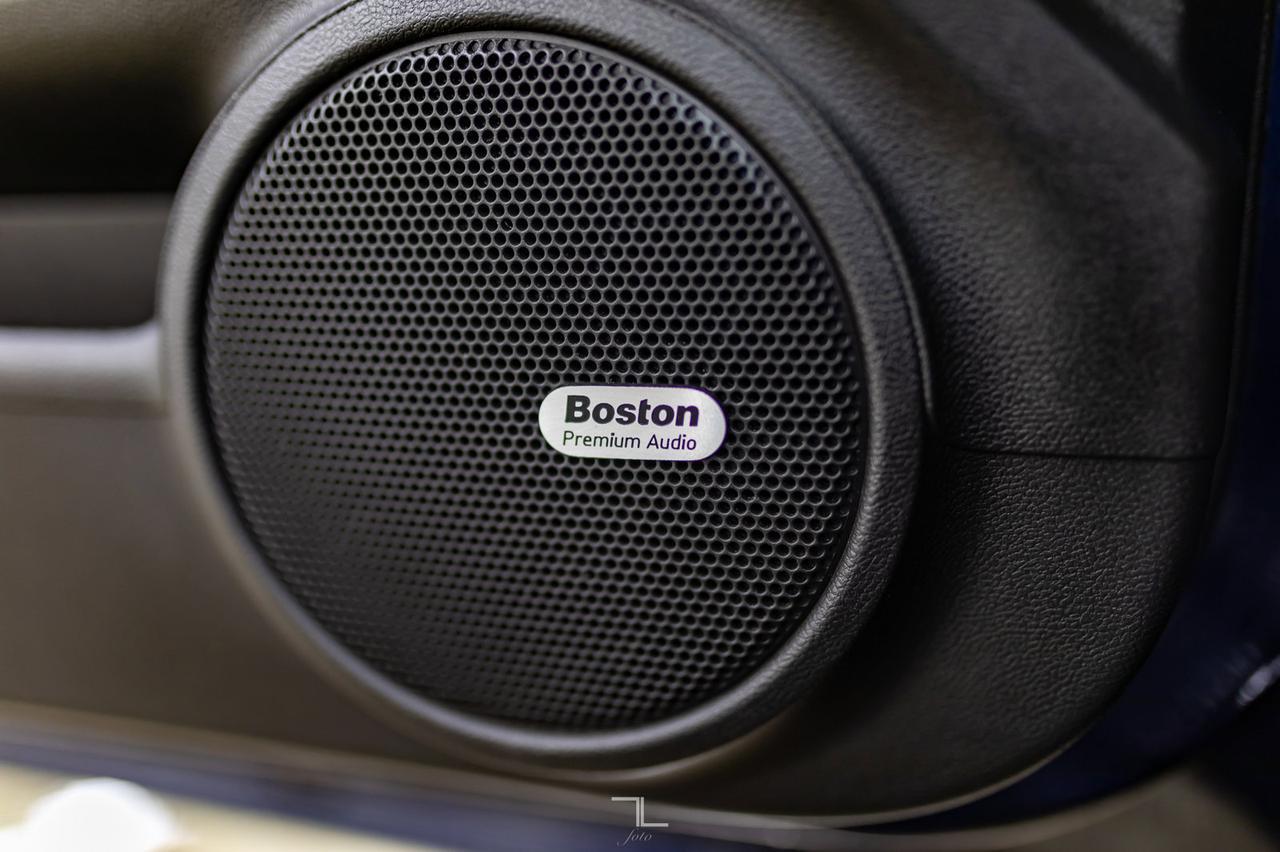 2011 Chevrolet Camaro 2SS Convertible Manual Leather HUD Red Deer AB