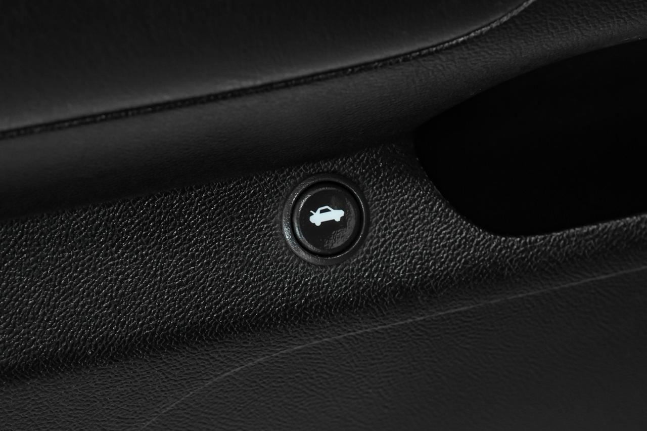 2011 Chevrolet Camaro 2SS RS PKG HEADUP DISPLAY LEATHER HEATED SEATS REAR PARKING SENS Carrollton TX