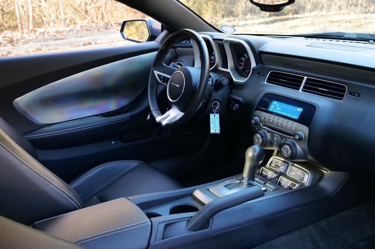 2011 Chevrolet Camaro 2SS / RS Package / 6.2L V8 / Heated Seats / Sunroof! Lincolnton NC