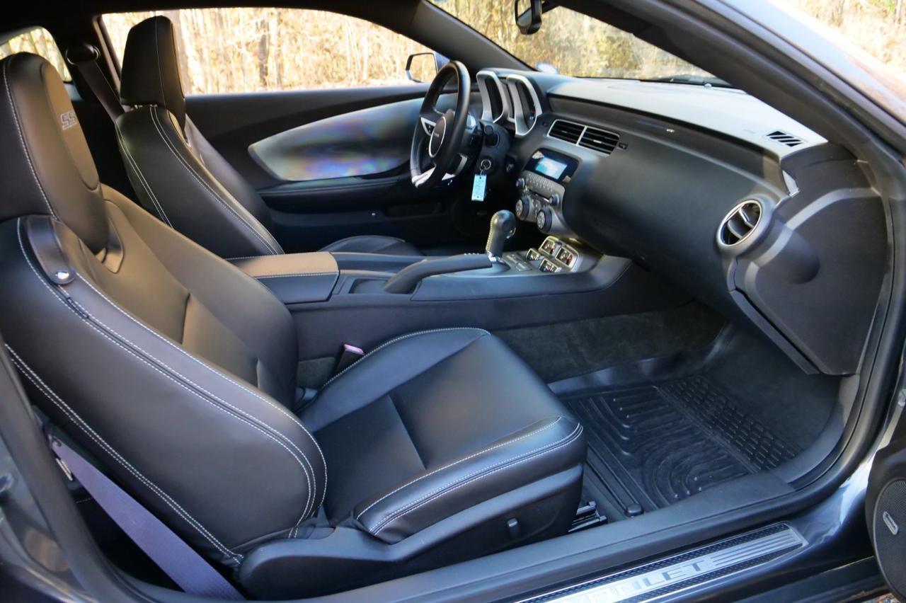 2011 Chevrolet Camaro 2SS / RS Package / 6.2L V8 / Heated Seats / Sunroof! Lincolnton NC