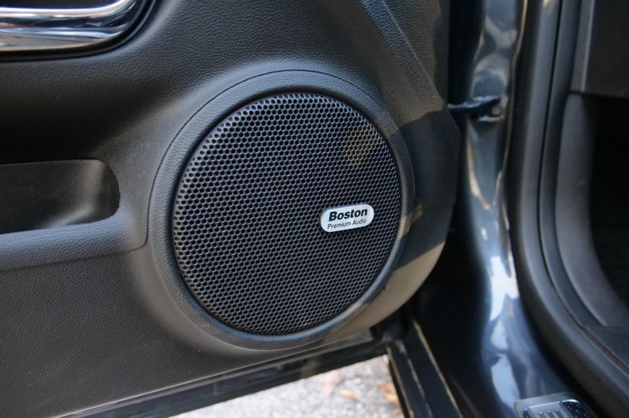 2011 Chevrolet Camaro 2SS / RS Package / 6.2L V8 / Heated Seats / Sunroof! Lincolnton NC