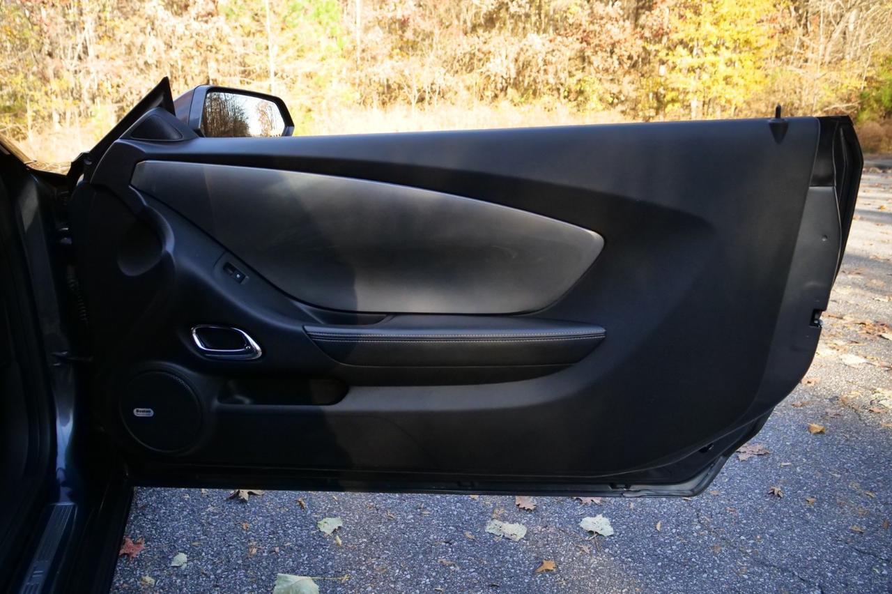 2011 Chevrolet Camaro 2SS / RS Package / 6.2L V8 / Heated Seats / Sunroof! Lincolnton NC