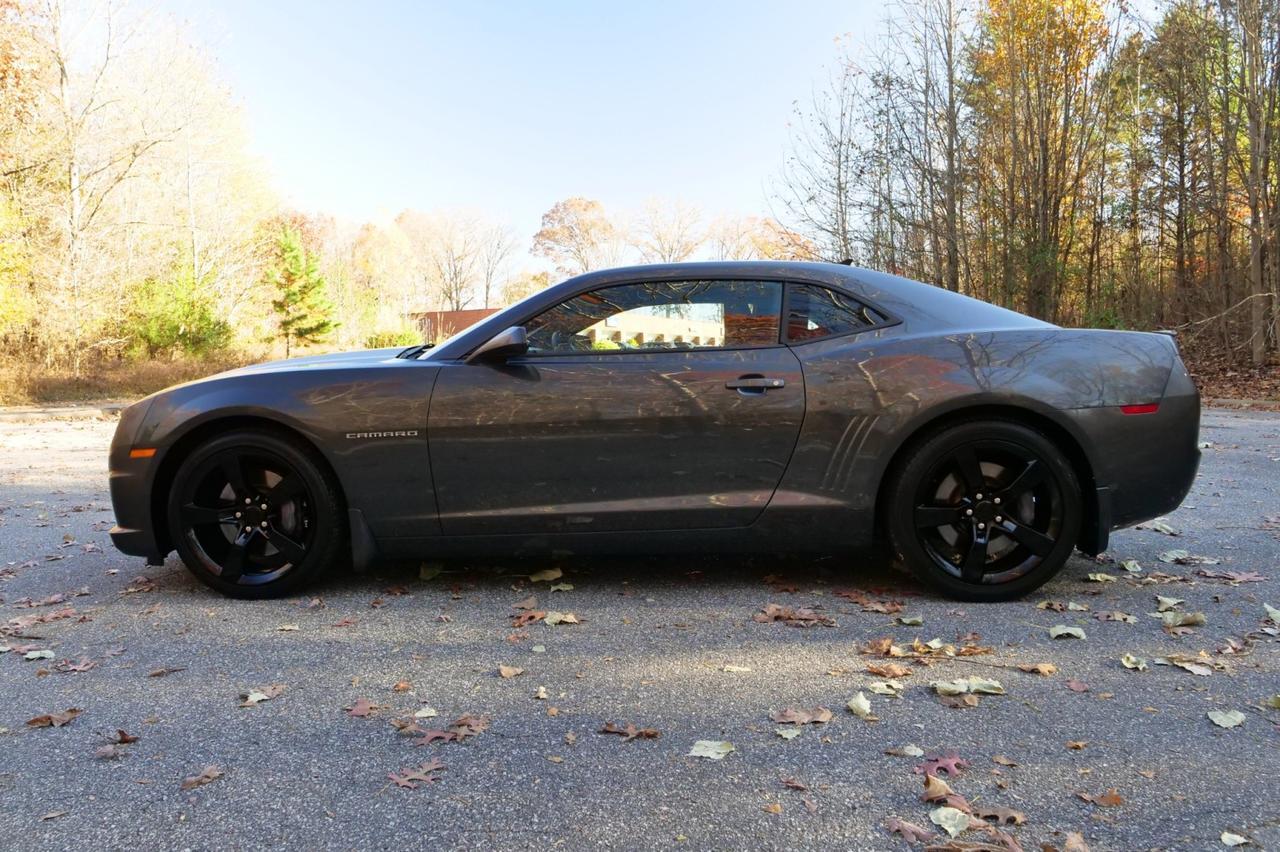 2011 Chevrolet Camaro 2SS / RS Package / 6.2L V8 / Heated Seats / Sunroof! Lincolnton NC
