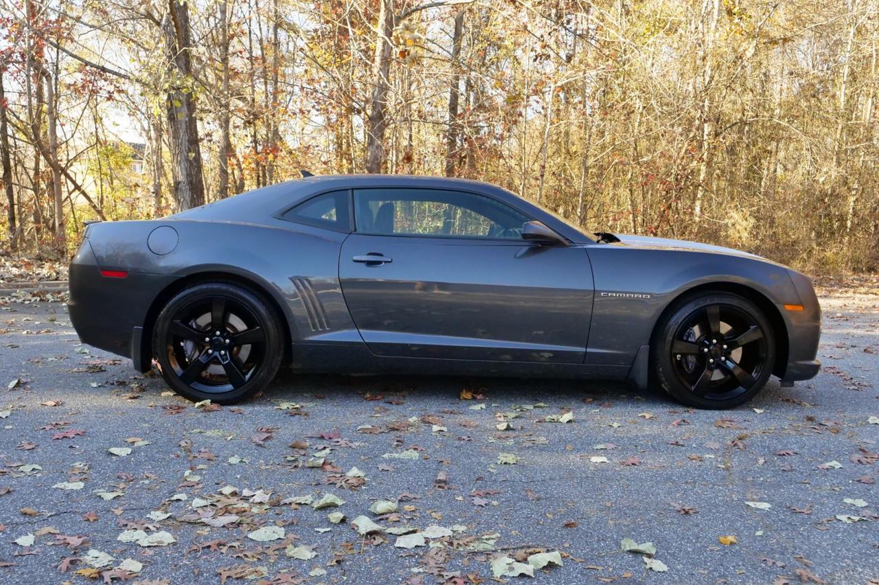 2011 Chevrolet Camaro 2SS / RS Package / 6.2L V8 / Heated Seats / Sunroof! Lincolnton NC