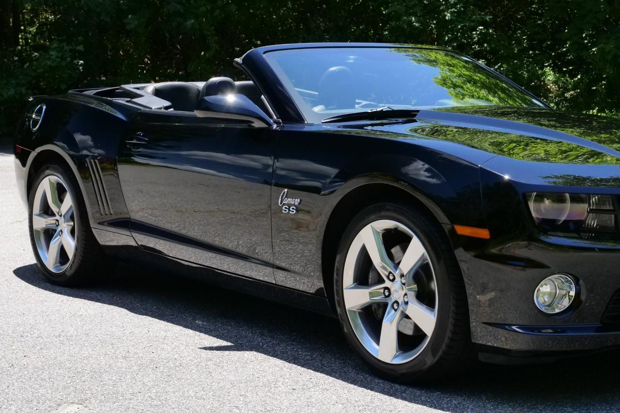 2011 Chevrolet Camaro Convertible 2SS / RS Package / LOW MILES! High Point NC