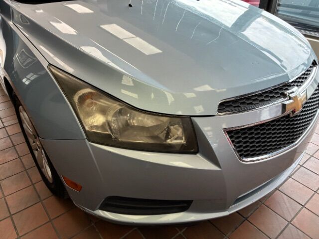 2011 Chevrolet Cruze 2LS
