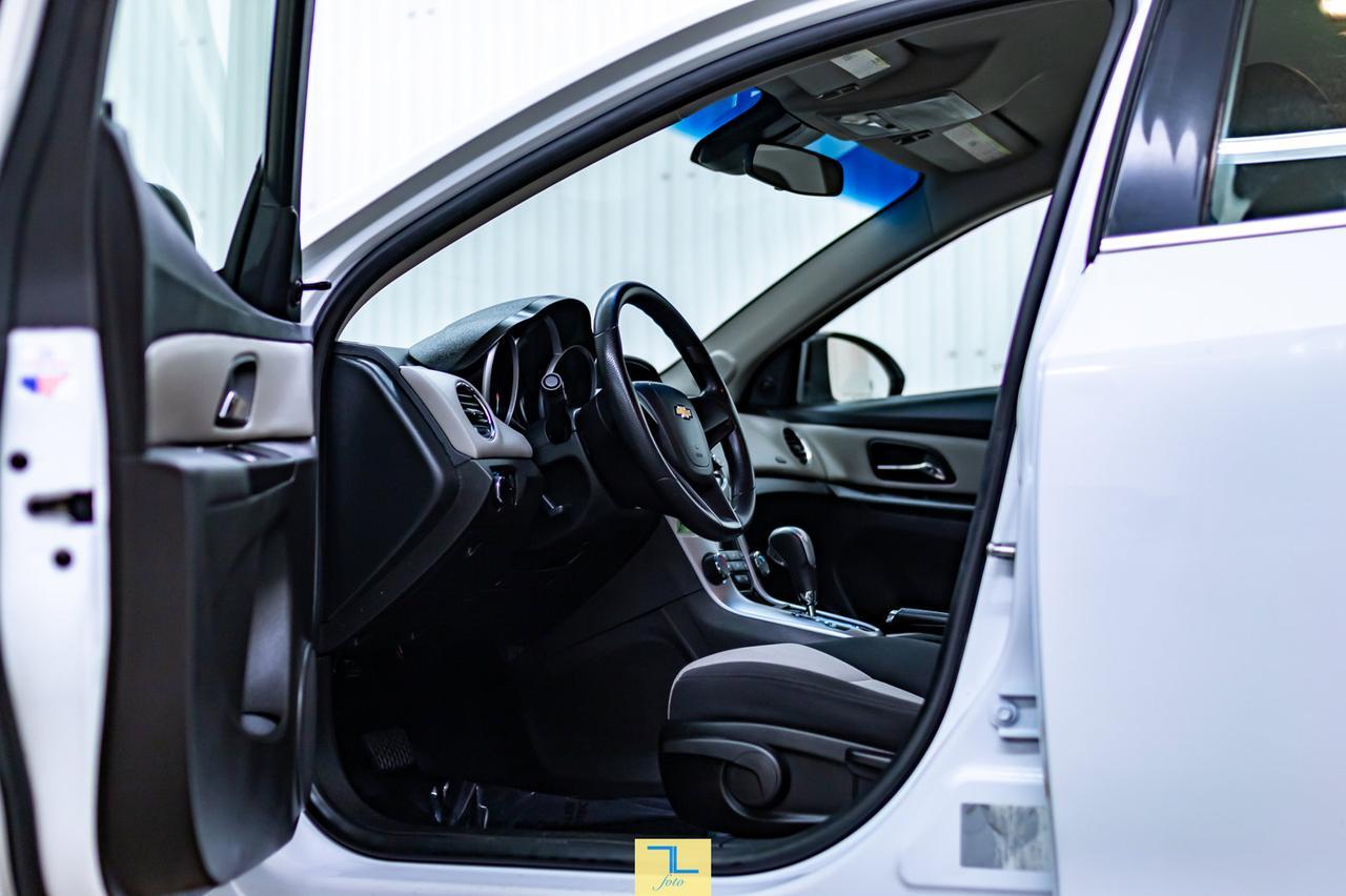 2011 Chevrolet Cruze LS Red Deer AB