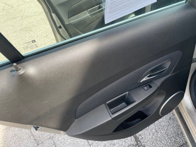 2011 Chevrolet Cruze LT w/1LT Cleveland OH