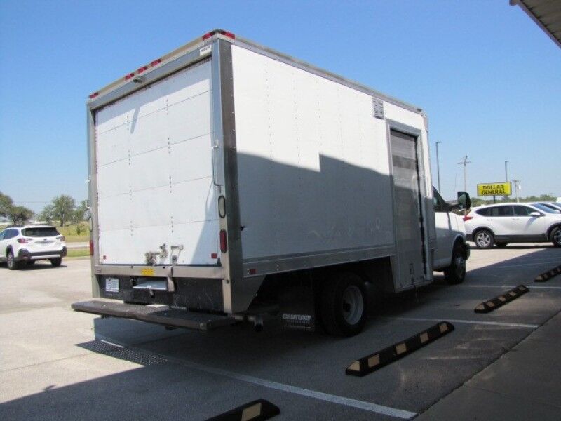 2011 Chevrolet Express 4500 Box Van 2WT Collinsville OK