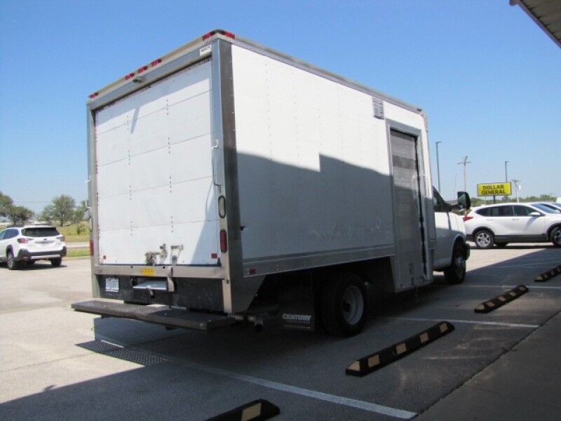 2011 Chevrolet Express 4500 Box Van 2WT Collinsville OK