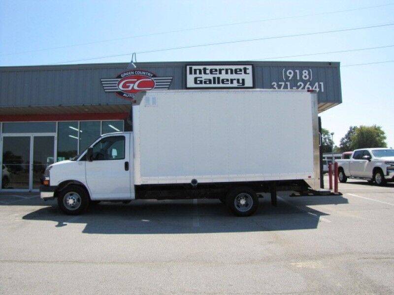 2011 Chevrolet Express 4500 Box Van 2WT Collinsville OK