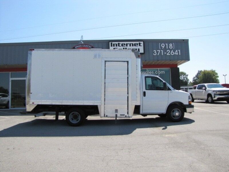 2011 Chevrolet Express 4500 Box Van 2WT Collinsville OK